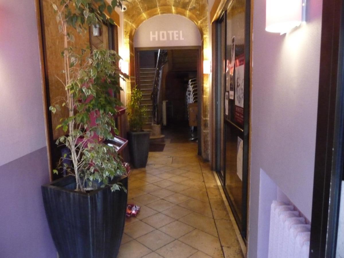Hotel Du Commerce Semur-en-Auxois Camera foto