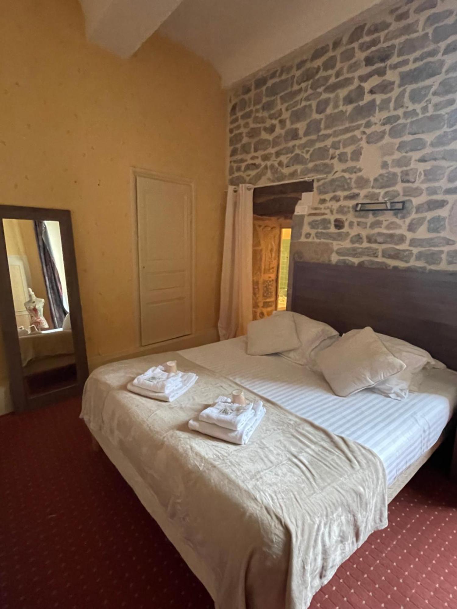 Hotel Du Commerce Semur-en-Auxois Esterno foto